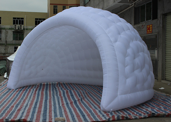 Китай шатер 5.5mL x 4.5mH белый напольный раздувной, раздувной шатер купола для задворк поставщик
