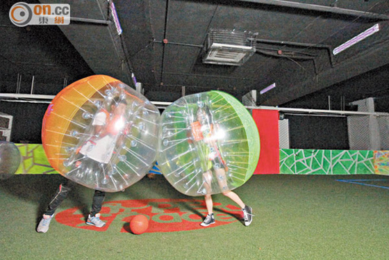 Китай На открытом воздухе раздувной футбол пузыря/скача шарик бампера для взрослой длинной стойкости поставщик